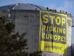 Greenpeace--Fessenheim-14