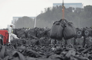 wastes-bags-Fukushima-14