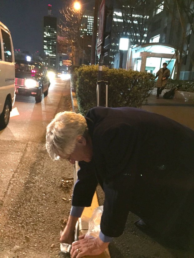 CiHh24LUYAE9ggy.jpg large.jpg