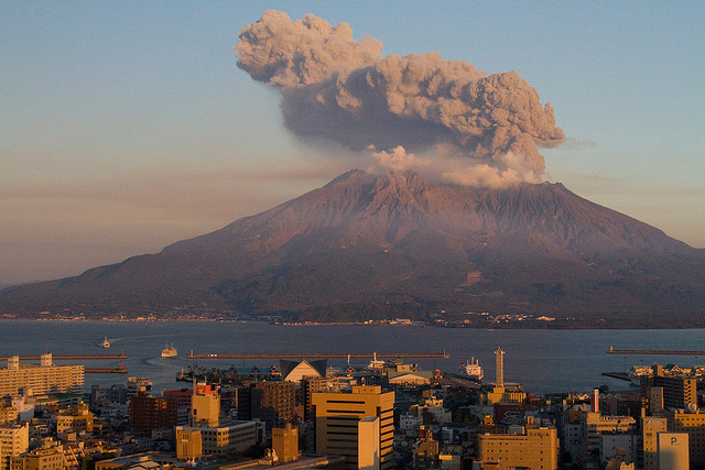 sakurajima-volcano-japan