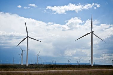 Mountain Wind Power wind turbines in Uinta County, Wyoming. Photo by CGP Grey. CC BY-SA 2.0. Wikimedia Commons. 