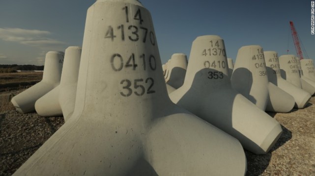 160304120936-fukushima-sea-wall-1-exlarge-169