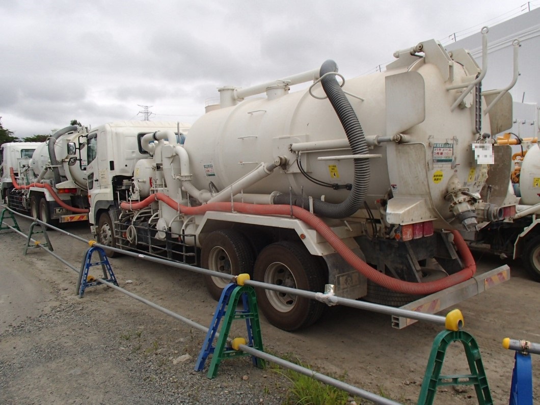 fukushima_septic_truck