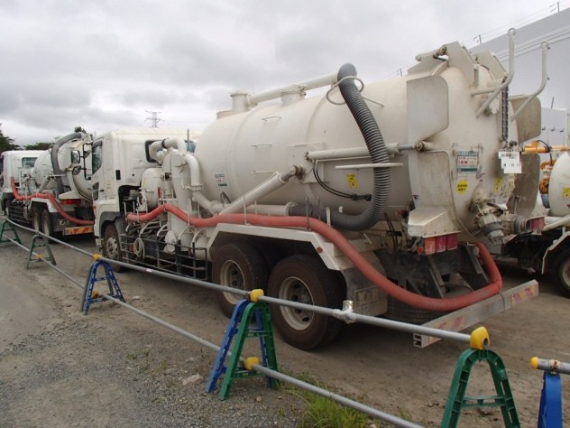 fukushima_septic_truck