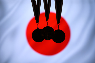 Japan-Flag-Medal-Silhouette-400px
